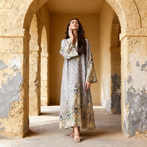 Robe Abaya en Polyester Imprimé de Luxe pour Femmes Musulmanes Élégante et Prête pour les Occasions Spéciales - Product Image 3