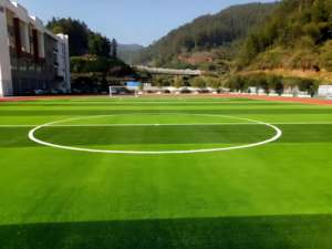 <span class=keywords><strong>Gazon</strong></span> synthétique de football <span class=keywords><strong>en</strong></span> <span class=keywords><strong>rouleau</strong></span> pour extérieur, <span class=keywords><strong>en</strong></span> PE haute densité, durable, prix de gros, pour pelouse de jardin - Product Image 3