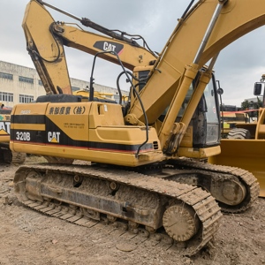 Excavadora Usada CAT 320B de Alta Durabilidad y Confiabilidad para Excavación de Cimentaciones Residenciales y Proyectos de Tuberías Subterráneas Municipales - Product Image 3