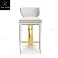 Tabouret de bar moderne en tissu haut de gamme avec pieds plaqués or de luxe, chaise haute contemporaine pour villa de luxe, hôtel, club, manoir