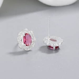 Boucles d'oreilles clous fleur chic vintage en argent 925 avec zircon coloré, bijoux de mode pour femme, idéales pour les fêtes et les cadeaux - Product Image 2