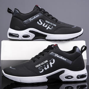 Vente en gros fabricants Chaussures blanches décontractées de course pour hommes en cuir PU imperméable pour étudiants - Product Image 4