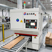 Machine de texturation de surface en bois pour créer une texture à grain croisé sur les revêtements de sol en bois naturel, les panneaux muraux et les portes