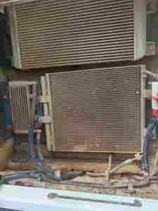 Excavatrice sur chenilles diesel d'occasion XE205D de 21 tonnes de la marque XCMG, équipement de construction officiel, haute performance - Product Image 4