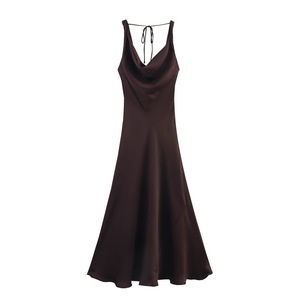 Nuovo <span class=keywords><strong>Abito</strong></span> Estivo in Seta Satinata Stile Europeo e Americano, Elegante e Sexy con Collo Halter a Lunghezza Media per Donna - Product Image 3