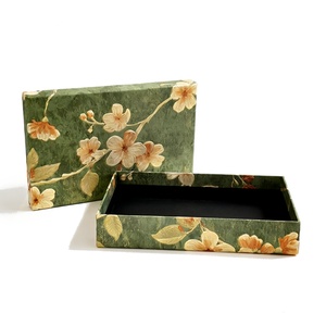 Caja de Cartón Ecológica para Regalo, Caja Cuadrada de Cartón con Tapa y Base, Tamaño y Diseño Personalizados, Paquete de Regalo Clásico de Alta Gama - Product Image 3