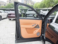 Disponible en Stock: AITO M8, SUV de Lujo de Cinco Plazas con Autonomía Extendida