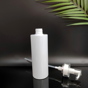 Flacon de lotion en plastique transparent blanc pour soins de la peau, vide, de luxe, 100 ml, 200 ml, 300 ml, 500 ml, avec bouchon pompe en acrylique - Product Image 3