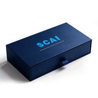 Boîte cadeau rigide bleu foncé avec logo personnalisé, boîte coulissante de luxe personnalisable avec insert en EVA floqué noir