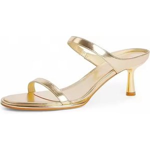 Scarpe da donna con tacco in vernice nera con tacco a punta tonda da donna - Product Image 5