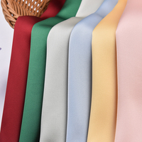 Tissu recyclé durable 63% acétate 37% polyester, écologique, enduit PU, anti-boulochage, léger et respirant pour le printemps/été