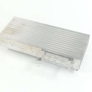 アルミニウムヒートシンクUm 113d用新品オリジナル在庫あり工業用オートメーションPac専用Plcプログラミングコントローラ - Product Image 1