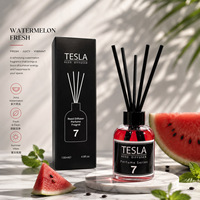 Diffuseur de parfum d'ambiance de luxe en verre rond de 130 ml avec bâtonnets en rotin, coffret cadeau pour chambre à coucher