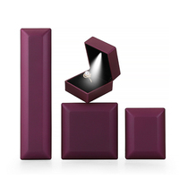 Boîte à bijoux, choix de couleurs multiples, logo personnalisé, boîte à bijoux en cuir, écologique, grande boîte d'emballage pour collier avec lumière LED