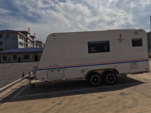 Caravane de <span class=keywords><strong>camping</strong></span> tout-terrain moderne et légère en aluminium à double essieu <span class=keywords><strong>pour</strong></span> l'extérieur - Product Image 6