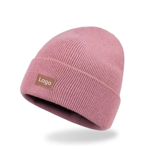 Gorros con parche y logotipo de cuero cómodos personalizados para todas las estaciones al por mayor, gorro informal con silueta holgada cálido para invierno Unisex - Product Image 6