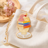 Nouvel Arrivage : Broche Émaillée Livre, Vente en Gros, Thème Crème Glacée, pour Décoration de Vêtements, Cadeau pour Amateurs de Livres, Personnalisable avec LOGO, Épingles de Revers Scintillantes