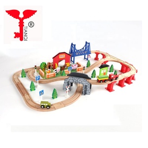 Rompecabezas de madera de tren de la ciudad de pista de carreras de juguete - Product Image 1