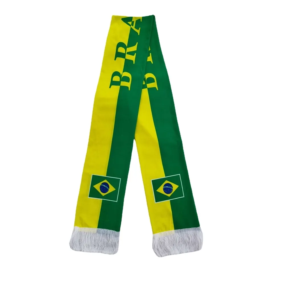 カスタムデザインカスタムサイズフルカラー印刷旗印刷ニットポリエステルブラジルサッカースカーフワールドカップ用