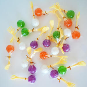 Embalaje personalizado golosinas de Halloween piruletas de mano y pie malvadas de Halloween - Product Image 2