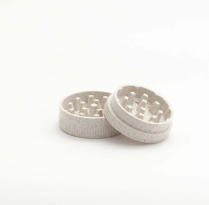 Custom Colors <b>Plastic</b> Dry Herb <b>Grinder</b> 2 Layers Portable for Accessory Wholesale Cannacoast Model <b>Plastic</b> <b>Grinder</b>-2 - Product Image 2