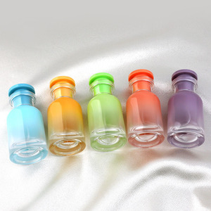 30ml <b>Empty</b> Atomizer <b>Spray</b> Perfume Glass <b>Bottle</b> 1oz Flat Round Shape Candy Color Perfume Glass <b>Bottle</b> with Pump <b>Spray</b> Cap - Product Image 4