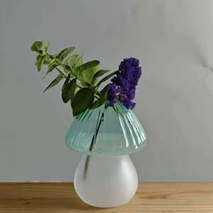 <span class=keywords><strong>Vase</strong></span> en verre en forme de champignon Art Déco soufflé à la main - <span class=keywords><strong>Turquoise</strong></span> côtelé et blanc givré, <span class=keywords><strong>vase</strong></span> moderne pour fleurs hydroponiques de bureau - Product Image 5
