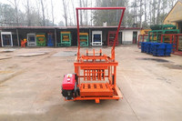 Machine mobile de fabrication de blocs solides creux en béton Machine mobile de fabrication de blocs de cendres volantes à moteur diesel QMR4-45 machines de fabrication de briques