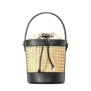 Bolsos de Mimbre y Paja con Cordón para Mujer - Diseño Personalizado para Vacaciones de Verano en la Playa - Product Image 2