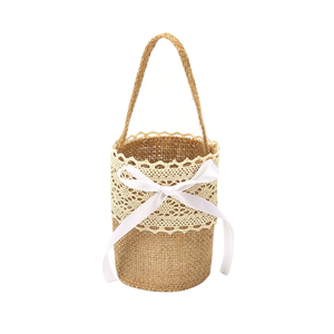 Cesta rústica para niña de las flores con asa de lino para ceremonia de boda, cesta de macramé de arpillera para dulces, regalos y fiestas - Product Image 6