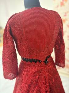 Lehenga Dupatta en Faux Georgette Premium, magnifiquement brodé de sequins lourds, avec travail de Dori doux, Choli orné pour les fêtes - Product Image 2