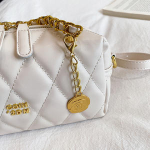 Borsa da Donna di Lusso con Manico a Rombi, Fornitura all'Ingrosso, Classica ed Elegante con Tracolla a Catena Dorata - Product Image 2