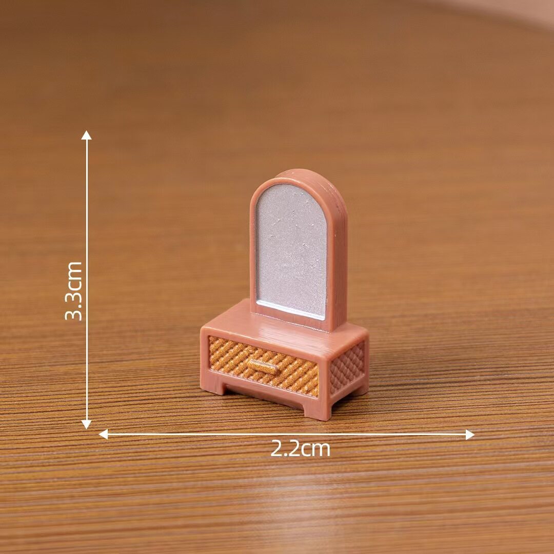 10.Coiffeuse [3,3*2,2 cm]