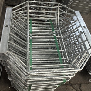 <span class=keywords><strong>Grille</strong></span> de drainage extérieure en acier au carbone durable et couvercle de <span class=keywords><strong>grille</strong></span> galvanisée pour tranchées d'évacuation des eaux pluviales - Product Image 2