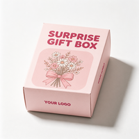 Boîte en carton blanc délicat personnalisable avec fermeture automatique, étui cadeau lisse pour cadeaux d'anniversaire et fleurs