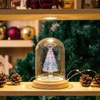 Arbre de Noël en verre en forme de cœur style Murano dans une cloche en verre, figurine décorative artisanale bleue et violette pour Noël