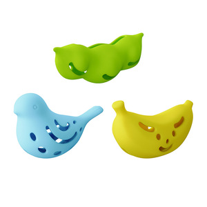 <b>Interactive</b> Silicone Fish Pet <b>Toys</b> Teeth Cleaning Leak Food <b>Cat</b> Chew <b>Toys</b> Food Storage <b>Toy</b> Pet Supplies - Product Image 1