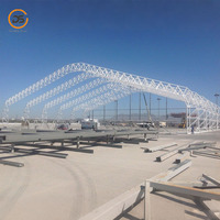 Vente en gros Hangar de bâtiment de structure en acier préfabriqué avec la conception de cadre de botte en acier