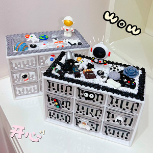 Caja de Almacenamiento Infantil con Diseño de Astronauta, Organizador de Plástico de 9 Compartimentos para el Dormitorio o Escritorio - Product Image 3