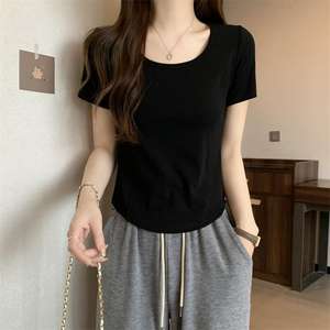 T-Shirt da donna 2025 estate elegante e asimmetrica a maniche corte stile Casual nero t-Shirt all'ingrosso con scollo a girocollo - Product Image 1