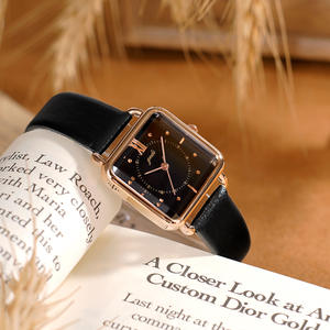 Reloj de Mujer Vintage con Esfera Cuadrada Grande, Correa de Cuero, Resistente al Agua, Cuarzo, Estilo Elegante para Navidad - Product Image 3