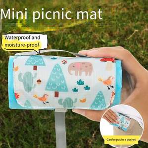 Tapis de pique-nique pliable personnalisé, écologique, portable, de poche, mini, imperméable, résistant à l'humidité, pour le camping, le parc, la plage - Product Image 4