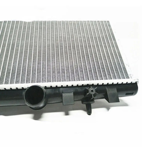 1330P8 1330P9 9807681380 Réservoir de radiateur de refroidissement moteur pour Peugeot 301 208 2008 Citroen <span class=keywords><strong>C3</strong></span> C4 <span class=keywords><strong>Elysee</strong></span> - Product Image 3