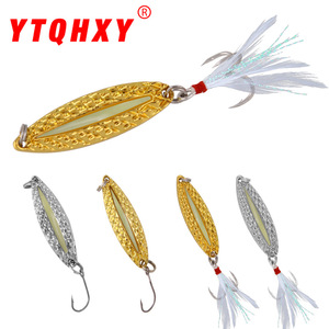 Leurre Cuillère Métallique 7g Doré avec Hameçon Triple à Plumes pour la Pêche au Bar en Fond - Product Image 4