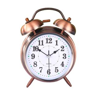 Réveil en matériau ABS de 4 pouces de style vintage Réveil de bureau de voyage à la mode avec anneau d'affichage à l'aiguille <span class=keywords><strong>Prix</strong></span> compétitif - Product Image 1