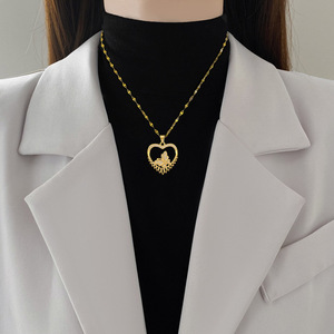 Collana con Ciondolo a Cuore e Farfalla in Acciaio Inossidabile con Zirconi per Donne, Catena per Clavicola, Gioielli Romantici (NL122) - Product Image 2