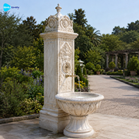 Fontaine murale extérieure en marbre avec colonne sculptée, bassin et robinet – Fontaine d'eau en pierre pour jardin, villa, hôtel, projet paysager