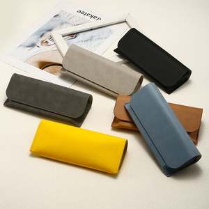 Étui à lunettes rigide en cuir PU, couleur unie, anti-compression, personnalisable avec logo, portable, unisexe - Product Image 1