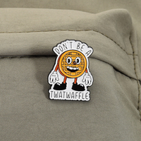 Épinglette en émail avec citation amusante 'Rude Waffle', 'Ne sois pas un Twatwaffle', humour décalé, broche, badge de revers, bijoux, vente en gros