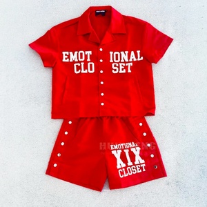 Nouvel ensemble deux pièces coupe-vent pour homme : chemise légère en polyester et short en nylon, avec logo personnalisé - Product Image 1
